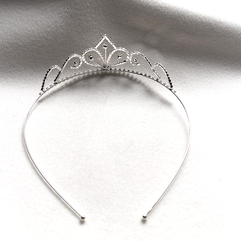 Silberfarbene Strass-Brautkron – Women'S Formal Accessories Bewertung und Preis