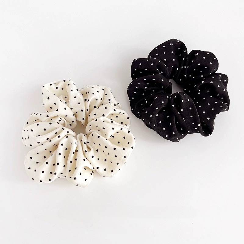 2er-Set Elegante Haargummis: M – Scrunchie Satin Set Bewertung und Preis