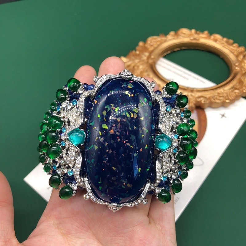 Luxuriöses Vintage-Perlenarmba – Resin Bangle Bracelet Bewertung und Preis